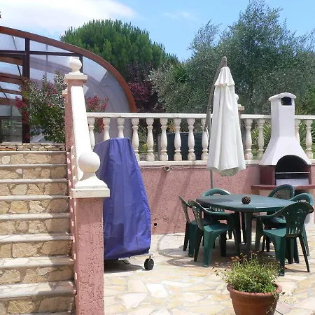 Spacieux A - Vue Sur Piscine - 90m² *